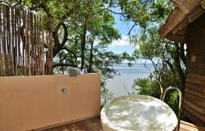 Sobhengu Lodge honeymoon suite outside